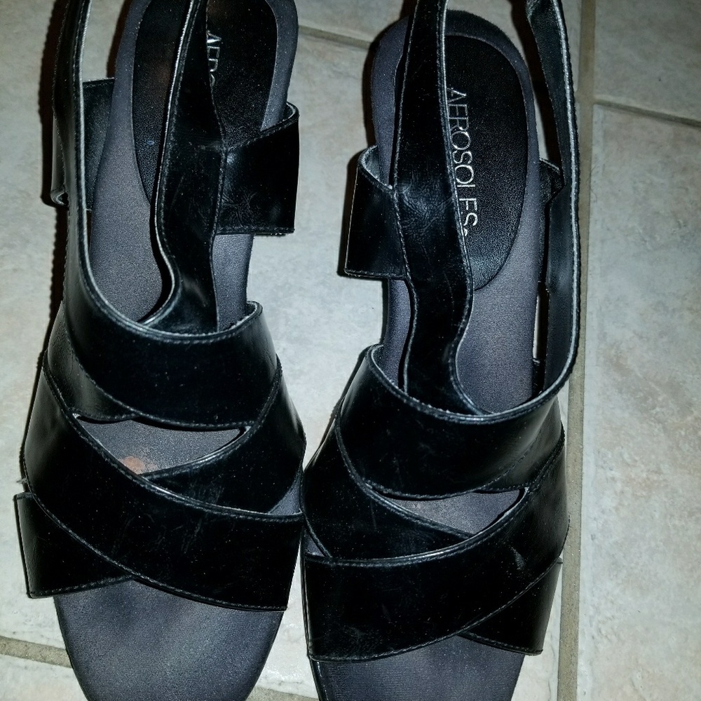 Shoes - Picture 2 of 4